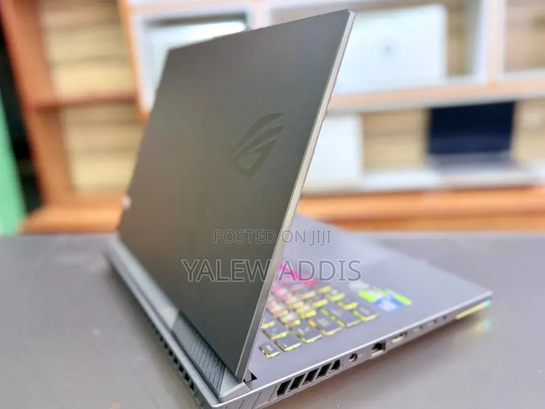 New Laptop Asus ROG Strix G16 16GB Intel Core i9 SSD 1T