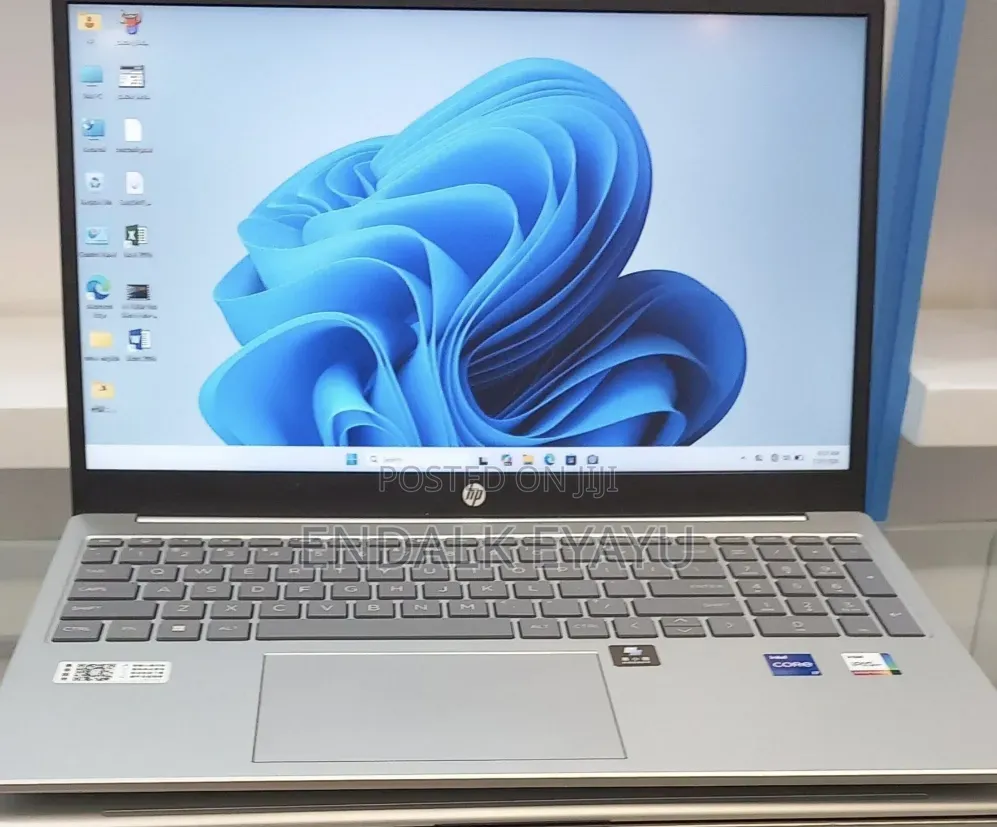 New Laptop HP 16GB Intel Core i7 SSD 512GB