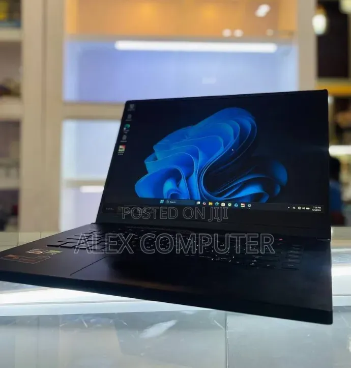 New Laptop Asus ROG Zephyrus G15 16GB AMD Ryzen 7 SSD 512GB