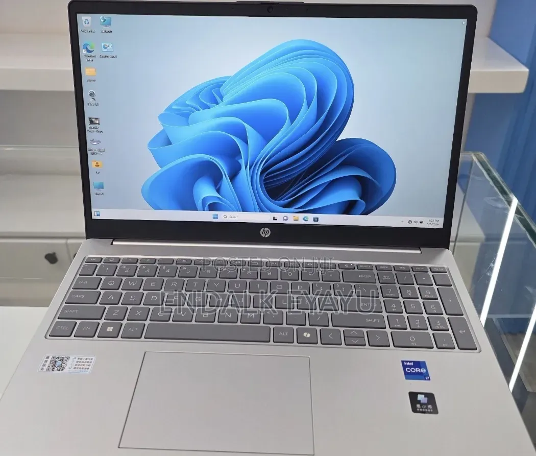 New Laptop HP 16GB Intel Core i7 SSD 512GB