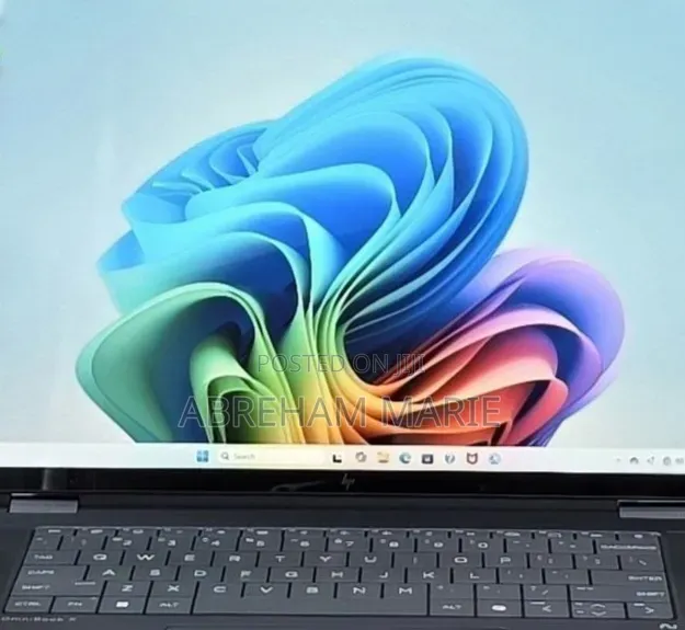 New Laptop HP OmniBook X Flip 16" 16GB Intel Core Ultra 7 SSD 1T