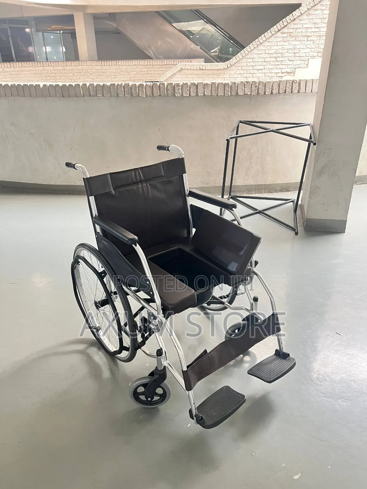 1. ከፍተኛ ጥራት ያለው ማኑዋል ዊልቸር — Premium Manual Wheelchair