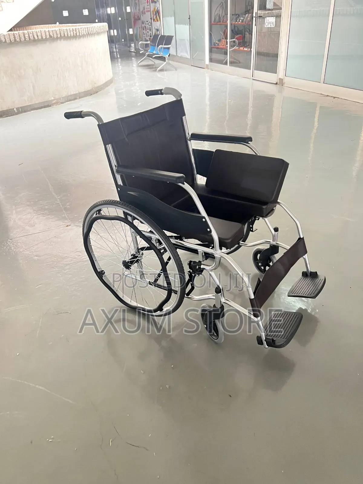 ጠንካራ የማኑዋል ዊልቸር — Durable Manual Wheelchair