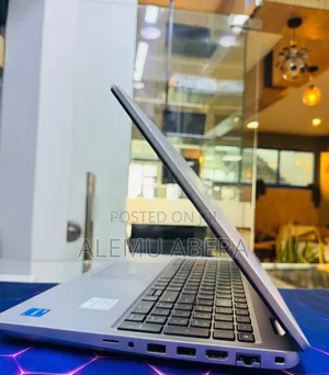 New Laptop Dell Precision 3581 16GB Intel Core i7 SSD 512GB