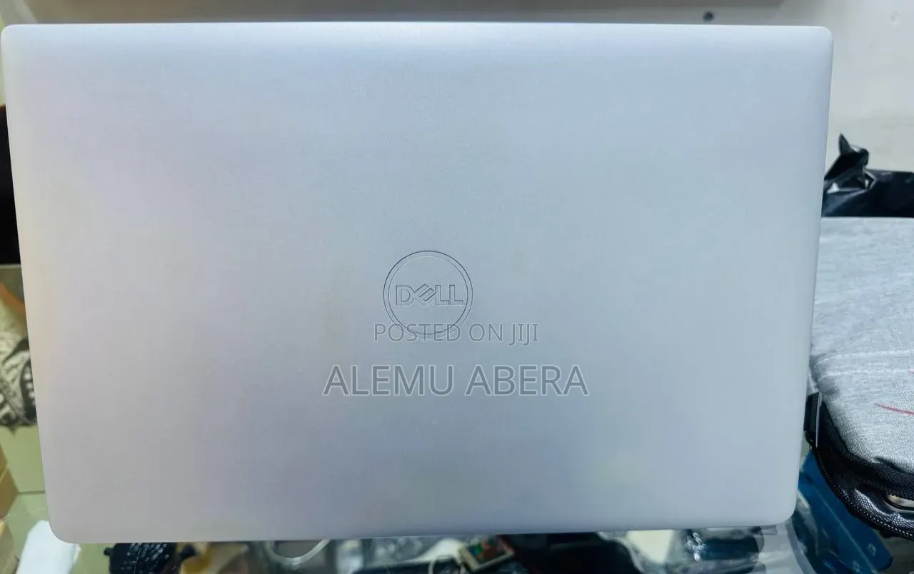 New Laptop Dell Precision 3581 16GB Intel Core i7 SSD 512GB