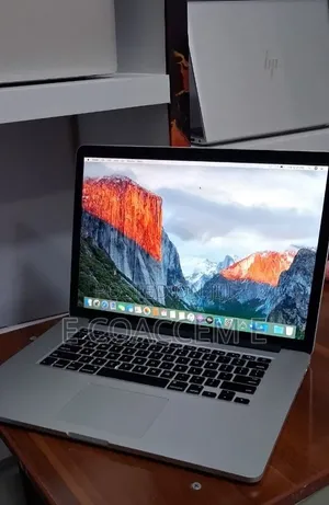 New Laptop Apple MacBook 16GB Intel Core i7 SSD 256GB
