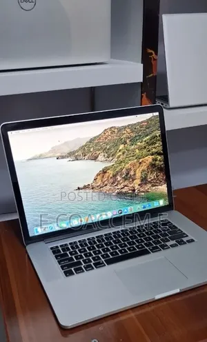 New Laptop Apple MacBook 16GB Intel Core i7 SSD 256GB