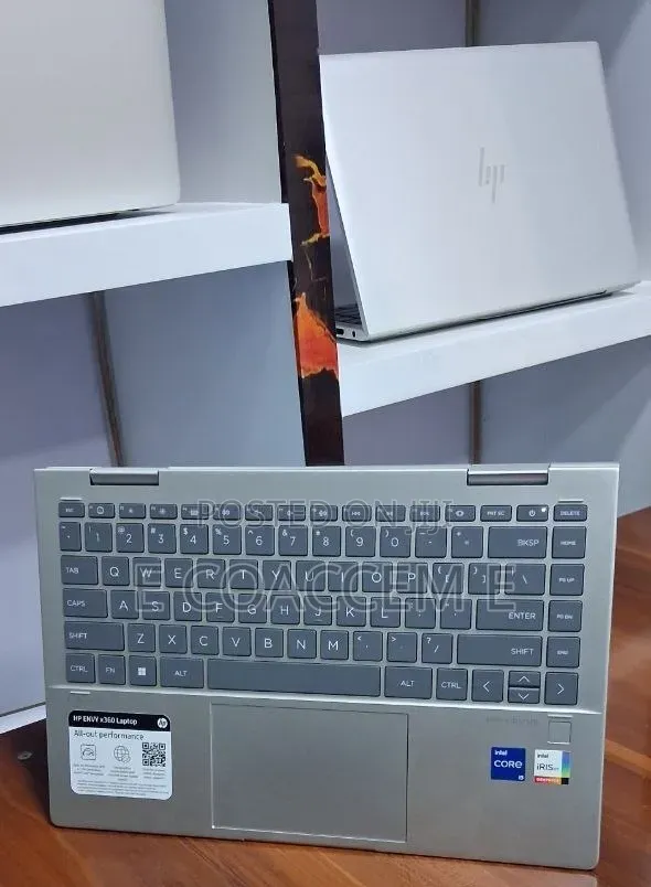 New Laptop HP 8GB Intel Core i5 SSD 512GB