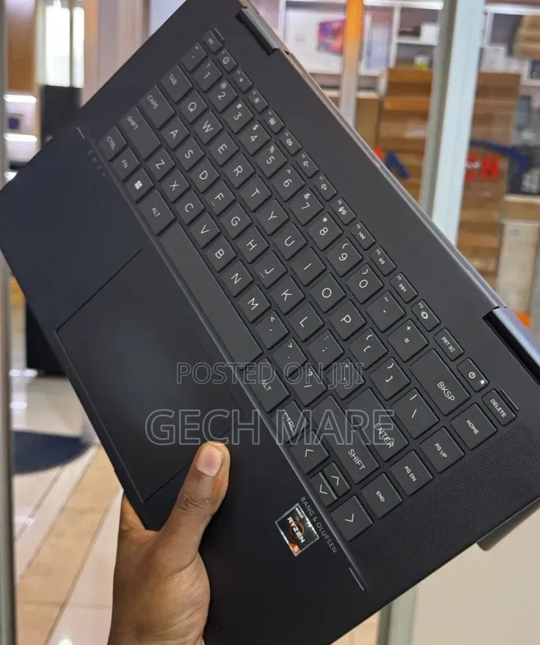 New Laptop HP Envy x360 16GB AMD Ryzen 5 SSD 1T