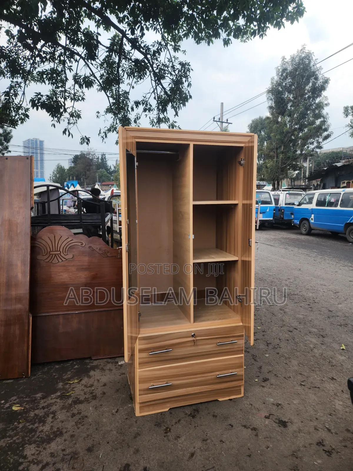 Closet ቁምሳጥን