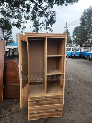 Closet ቁምሳጥን