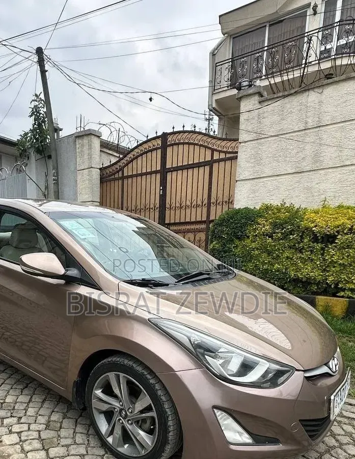 Hyundai Elantra Limited 4dr Sedan (1.8L 4cyl 6A) 2015 Brown
