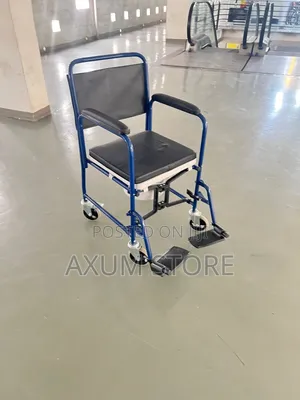 11. Bathroom Wheelchair
የመታጠቢያ ዊልቸር