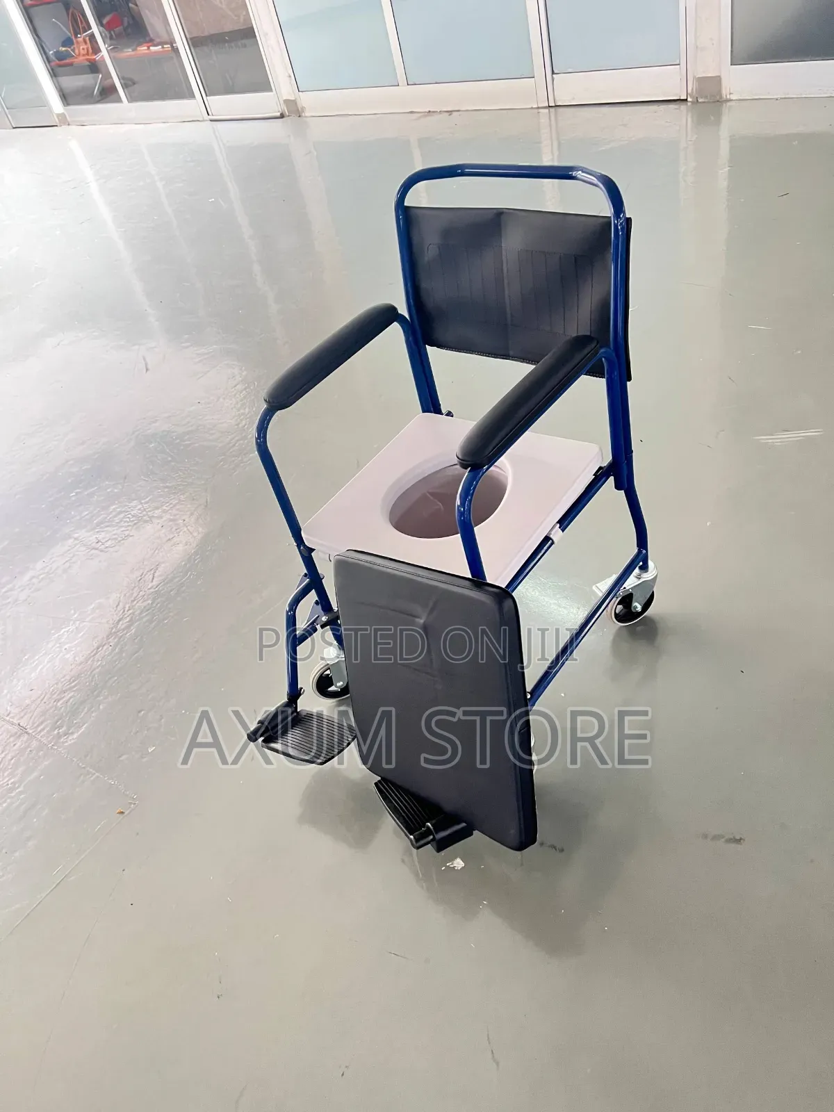 13. Comfort Medical Wheelchair
ምቹ የህክምና ዊልቸር