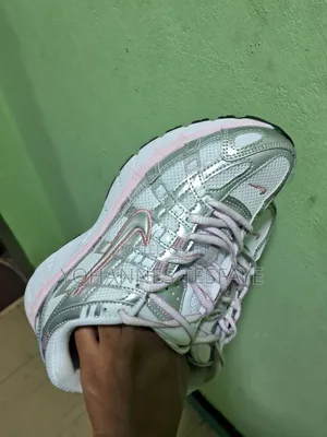 Nike P9000