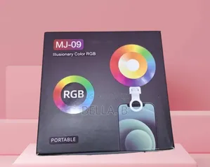 M09 Illusionary Portable Color RGB: Eye-Catching Light Effects.