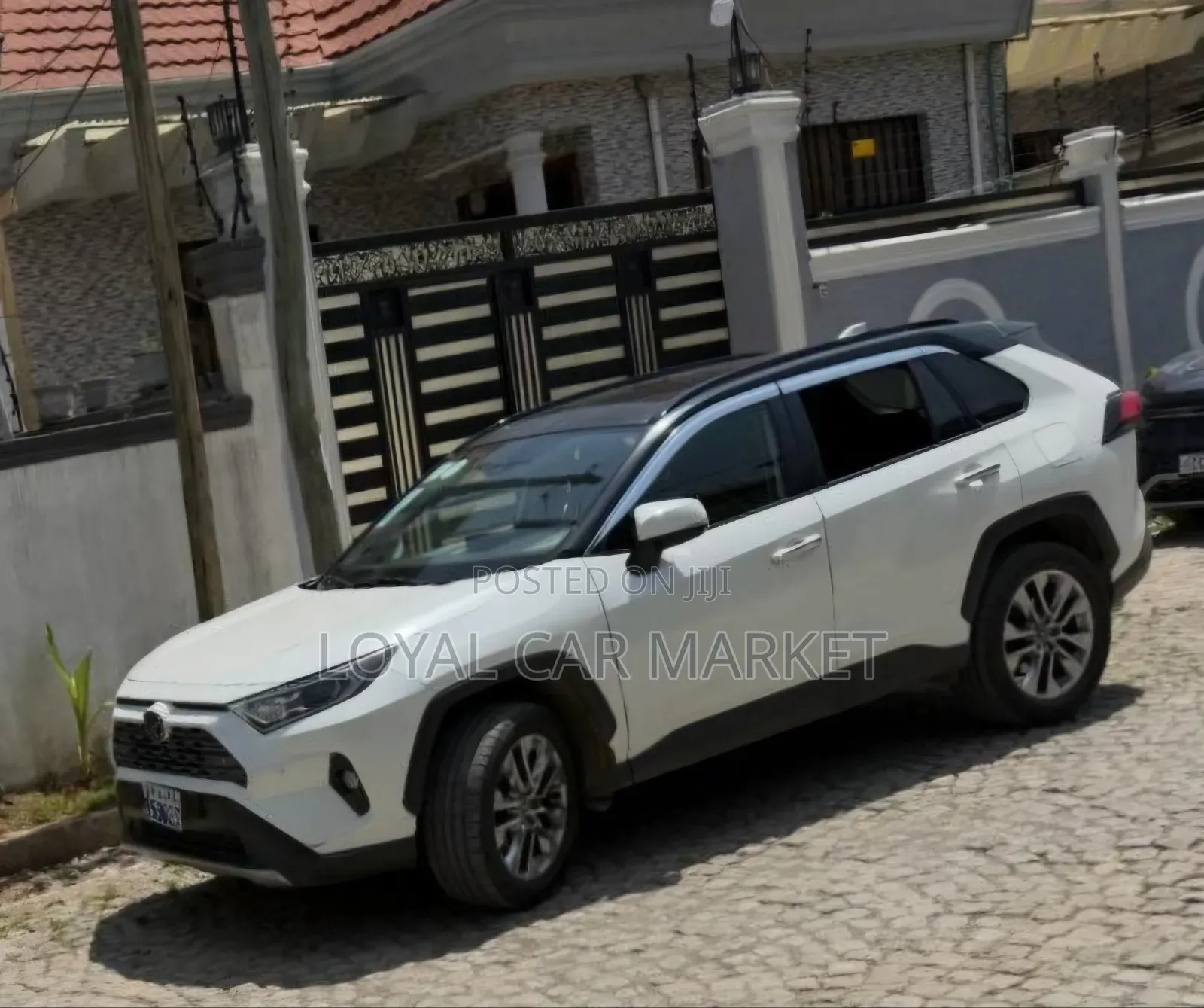 Toyota RAV4 2019 White