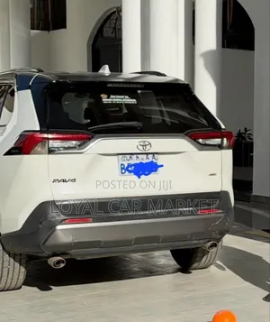 Toyota RAV4 2019 White