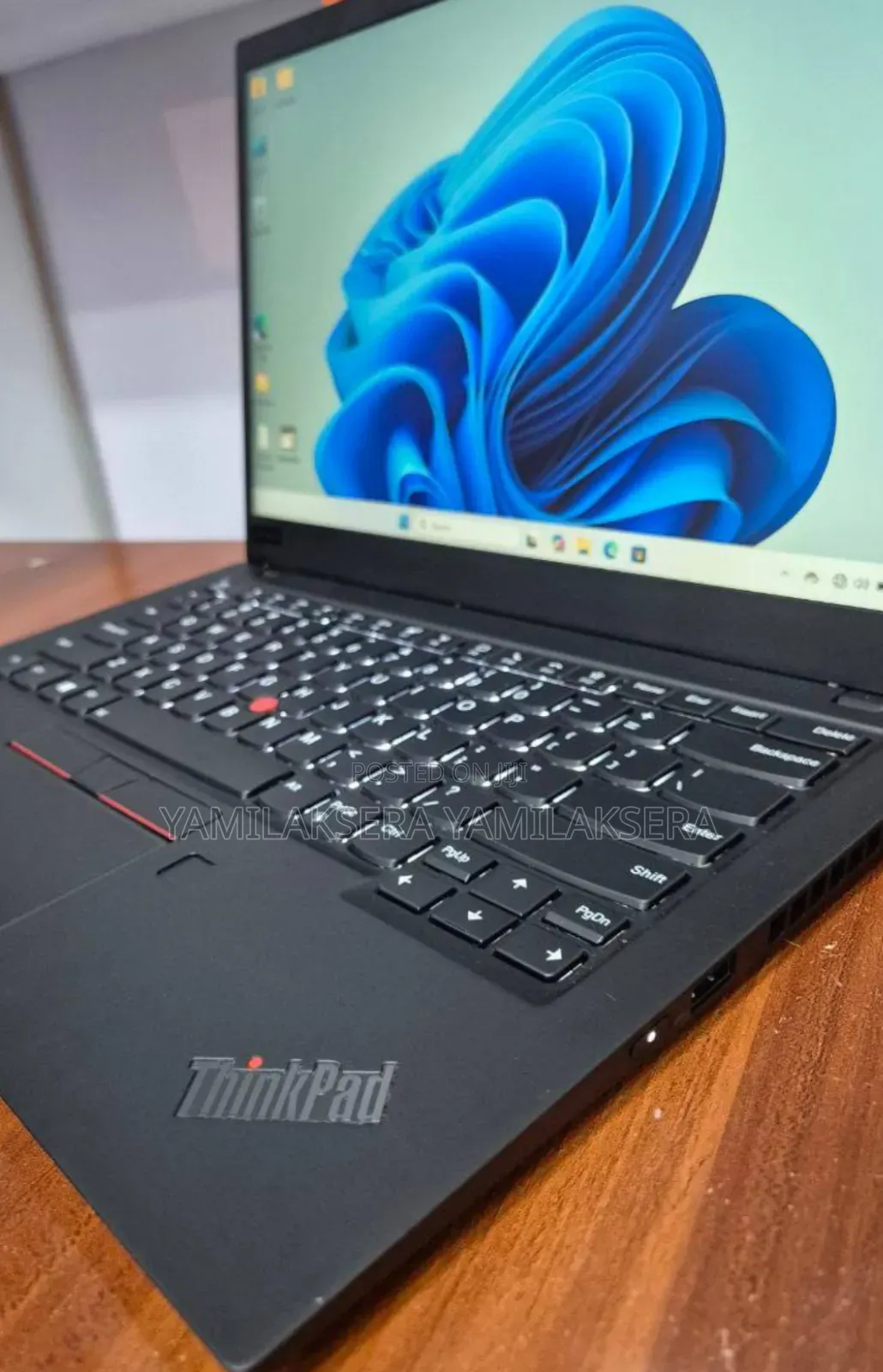 New Laptop Lenovo A10 16GB Intel Core i7 SSD 512GB