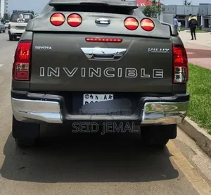 Toyota Hilux 2021 Gray