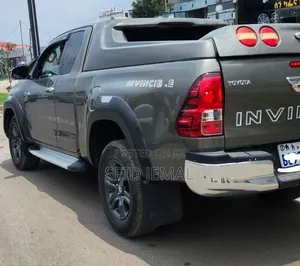 Toyota Hilux 2021 Gray