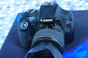 Canon T100 Camera