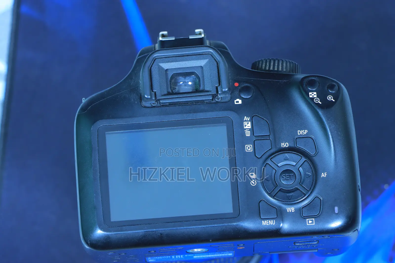 Canon T100 Camera