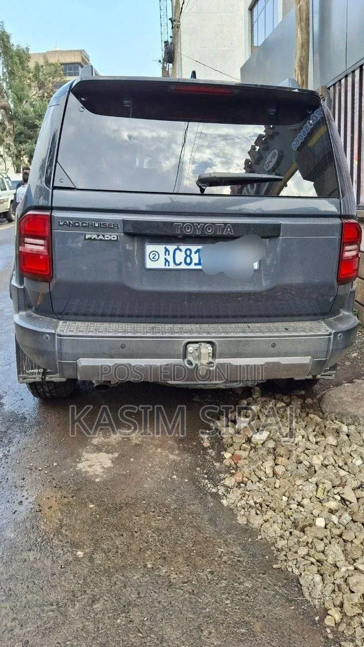 Toyota Land Cruiser Prado 2.4 Hybrid 2025 Blue