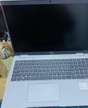 New Laptop Dell Inspiron 15 3581 16GB Intel Core i7 SSD 512GB