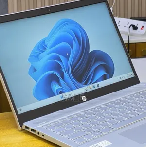New Laptop HP Pavilion 14 8GB Intel Core i5 SSD 512GB