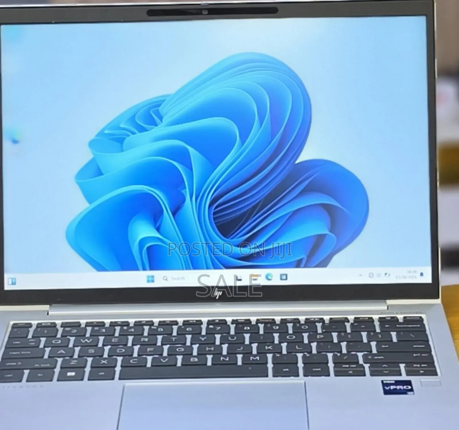New Laptop HP EliteBook 840 G10 16GB Intel Core i7 SSD 512GB