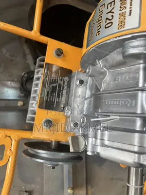 Robiin POWER TROWEL 1000mm bLade Diametre Gasoline Power Trowerl
