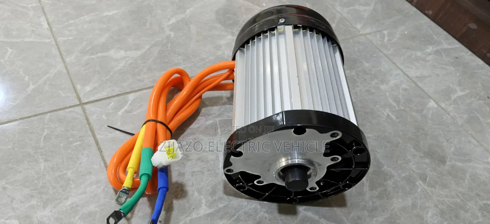 4000 W Dinamo