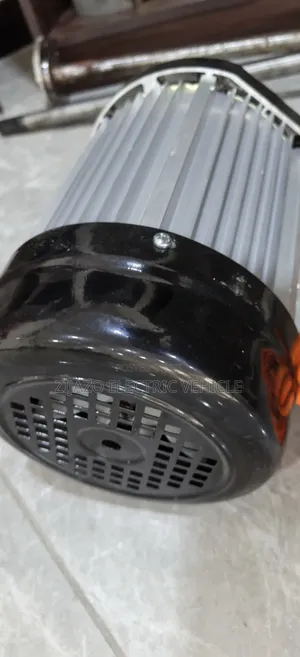 4000 W Dinamo