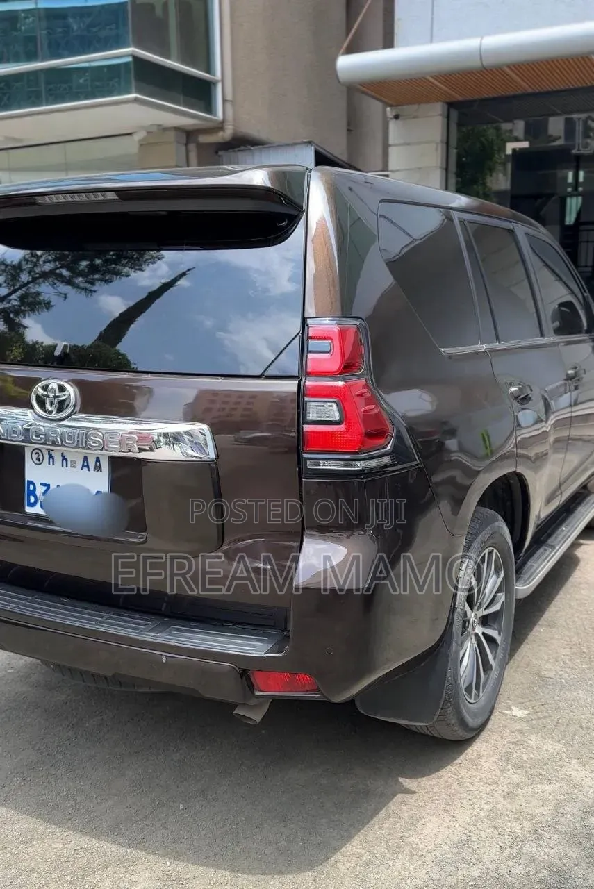 Toyota Land Cruiser 2018 Black