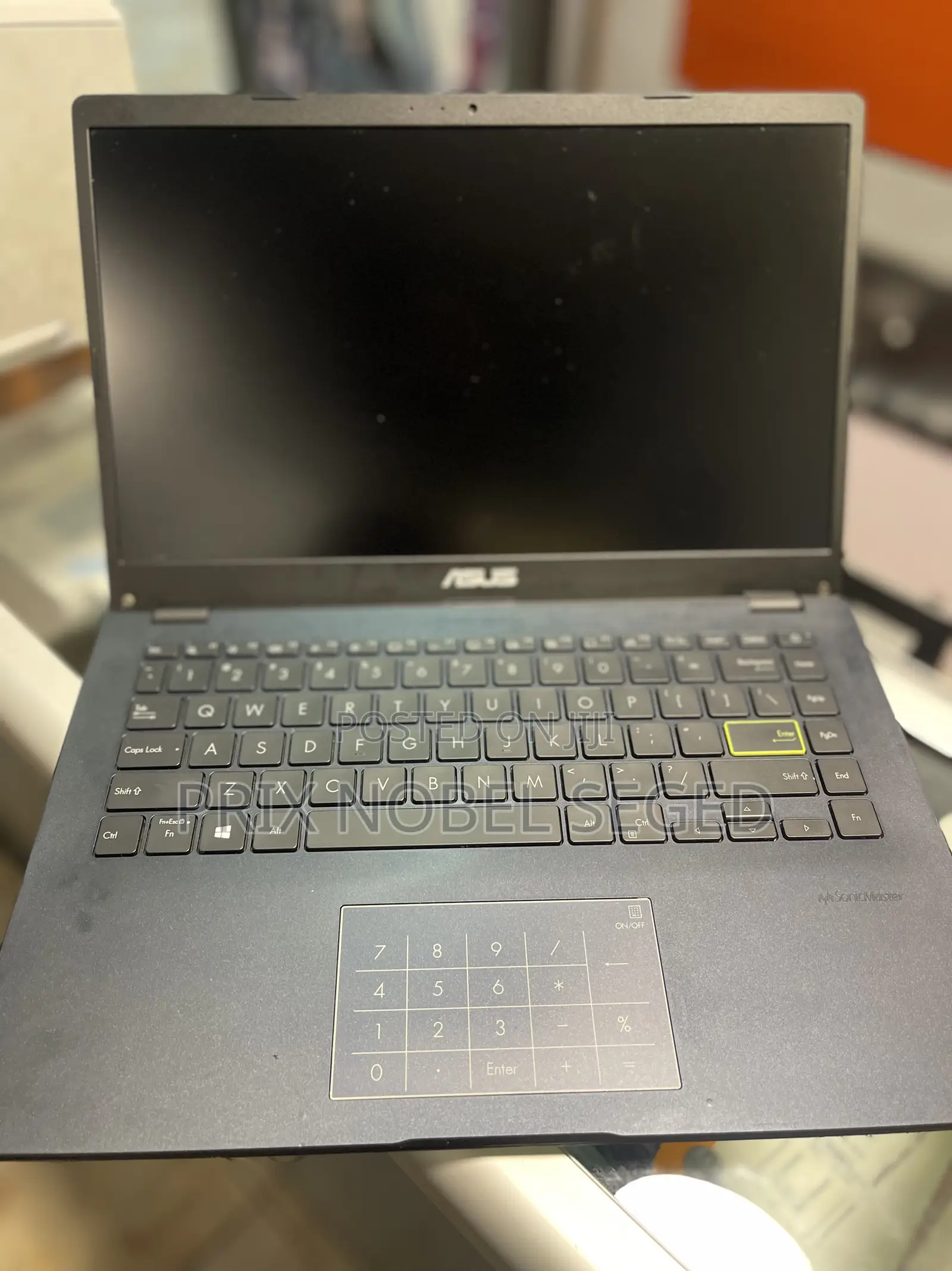 Laptop Asus 4GB Intel Celeron SSD 60GB