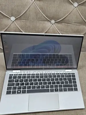 New Laptop HP EliteBook 830 G9 16GB Intel Core i5 SSD 512GB