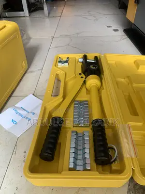 የሆዝ መጭመቅያ Machine