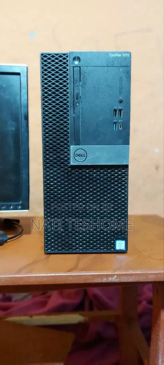 Desktop Computer Dell OptiPlex 7070 8GB Intel Core 7 HDD 1T