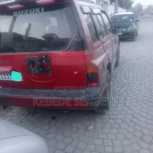 Suzuki Vitara 1992 Red