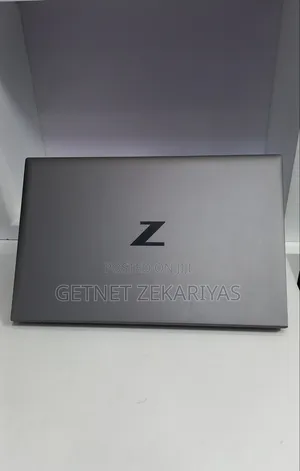 New Laptop HP ZBook Firefly G8 16GB Intel Core i7 SSD 512GB