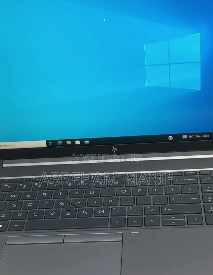 New Laptop HP ZBook Firefly G8 16GB Intel Core i7 SSD 512GB