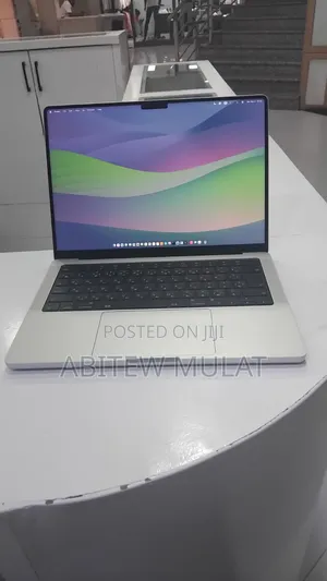 New Laptop Apple MacBook Pro 2024 M4 16GB Apple M4 SSD 512GB