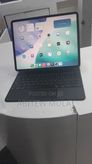 New Apple iPad Pro 12.9 (2020) 256 GB