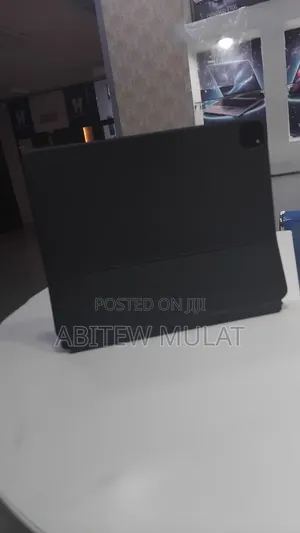 New Apple iPad Pro 12.9 (2020) 256 GB