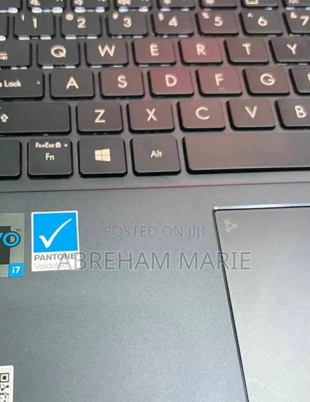 New Laptop Asus ZenBook UX303UA 16GB Intel Core i7 SSD 512GB