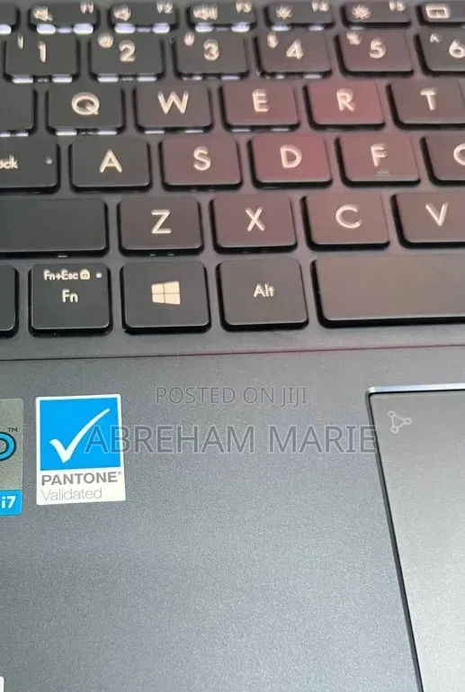 New Laptop Asus ZenBook UX303UA 16GB Intel Core i7 SSD 512GB