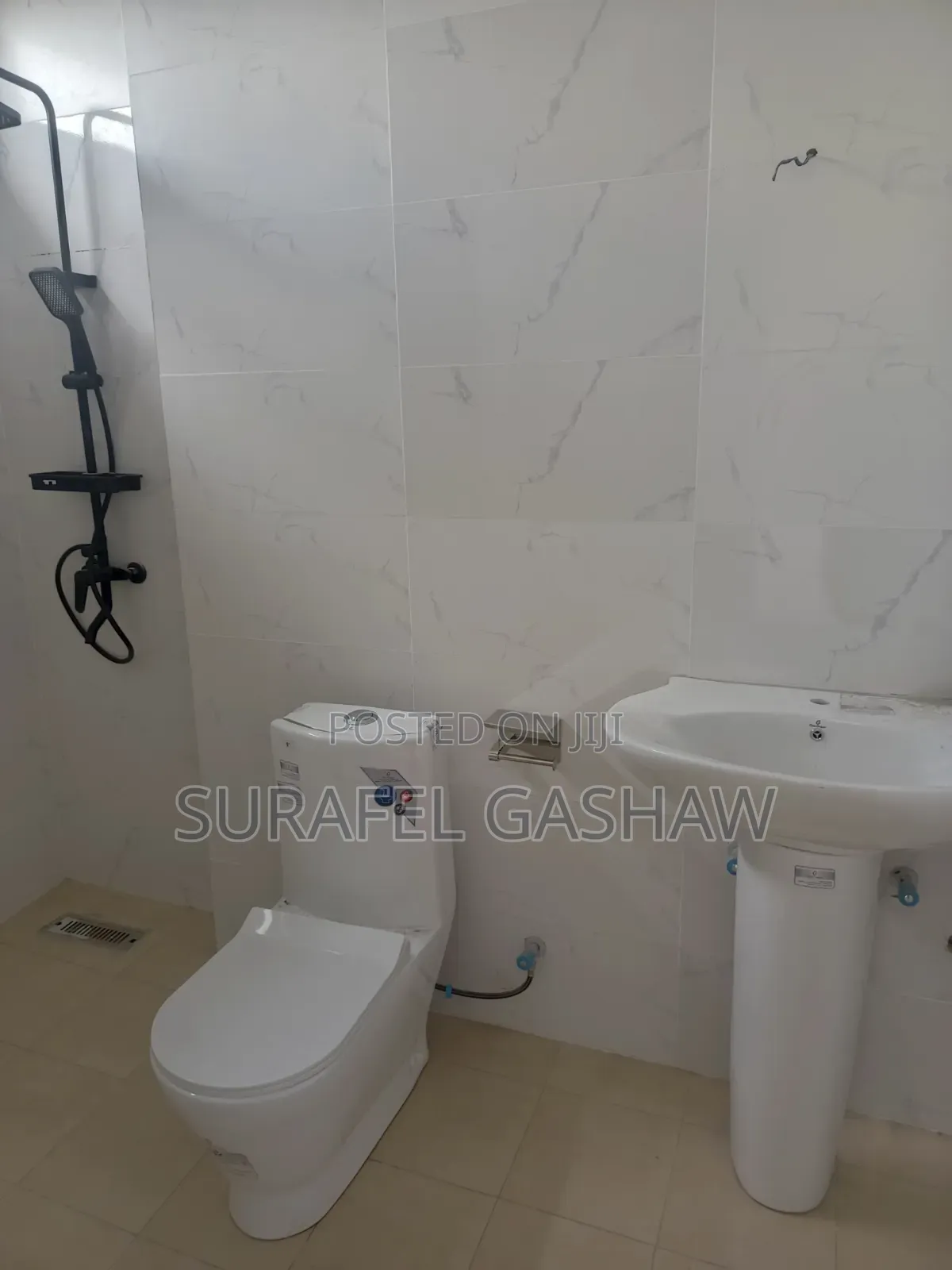 Furnished 2bdrm Apartment in ሲኤምሲ ጋስት ሞል ፊትለፊት, Addis Ketema for sale