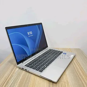 New Laptop HP EliteBook 830 G8 16GB Intel Core i5 SSD 512GB
