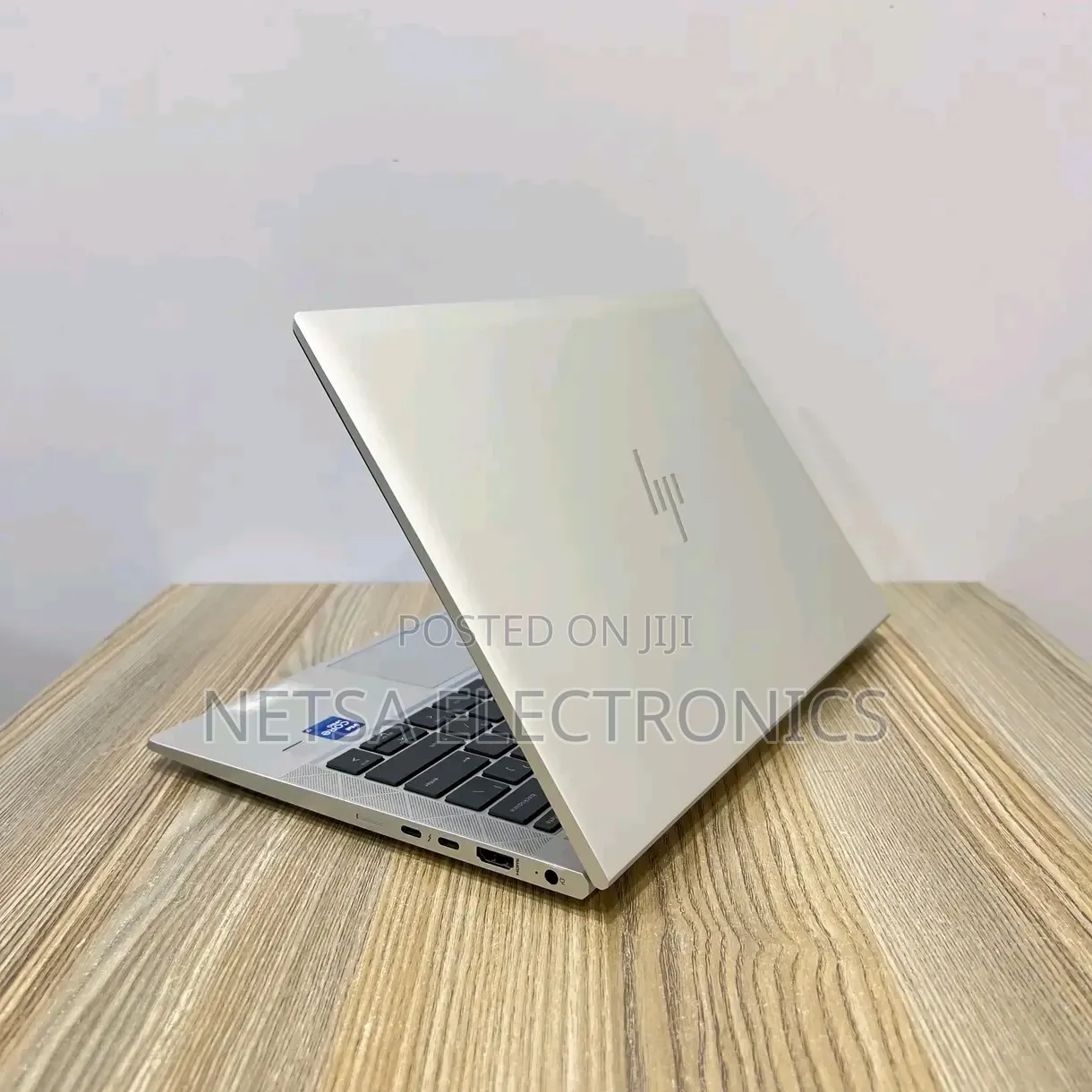 New Laptop HP EliteBook 830 G8 16GB Intel Core i5 SSD 512GB
